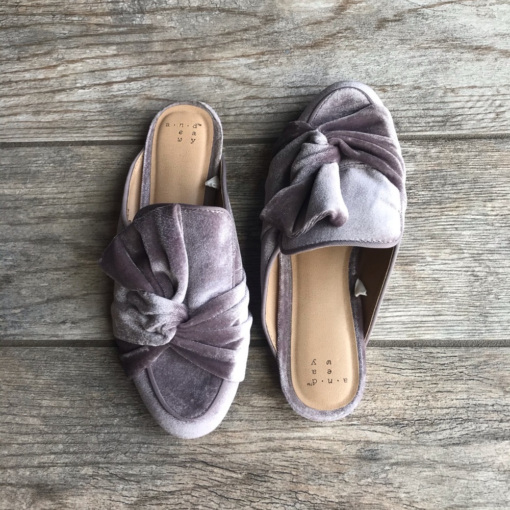 ✨2X Host Pick✨A New Day Mules - Picture 3 of 6